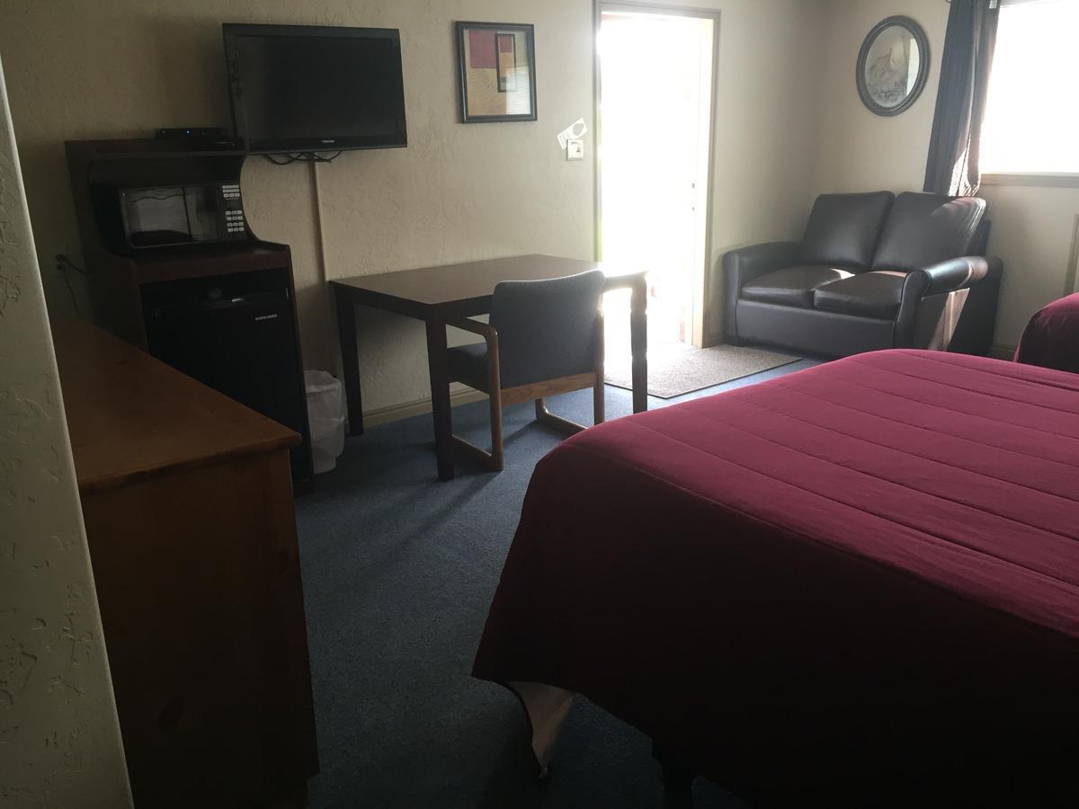 Harrison Inn Duchesne Bagian luar foto