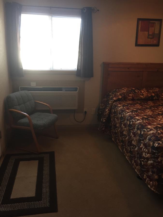 Harrison Inn Duchesne Bagian luar foto